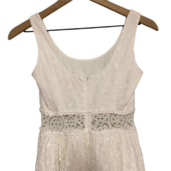 Lilly Pulitzer Rosemarie Eyelet Scoop Neck Dress Size 00 - Picture 5 of 8